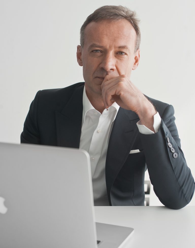 Non più solo Apple: Attiva punta su Networking, Wireless e Storage