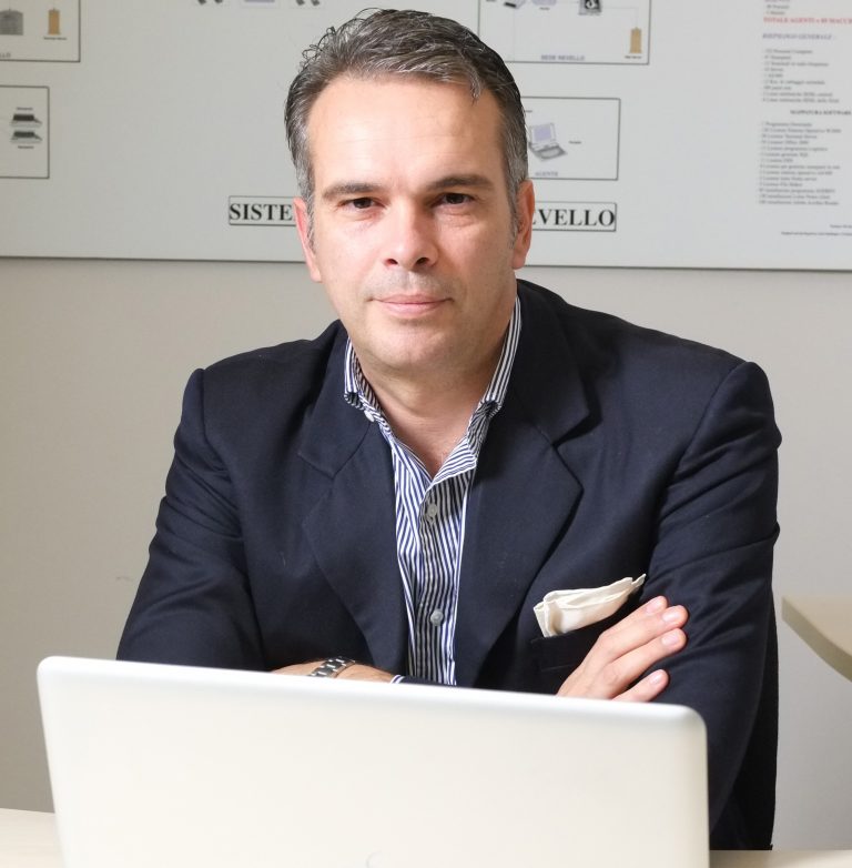 Revello, una Mobile Company in 3D: vendite, post sales, e Performance Management