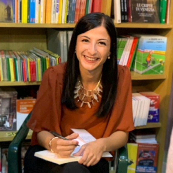 Footo di eveljn emmanuello