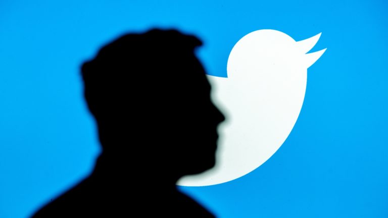 Twitter, si allarga la schiera di aziende che congelano i budget pubblicitari dopo l’arrivo di Elon Musk